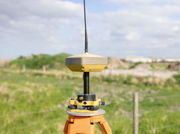Antenne GNSS Topcon guidage d'engins GPS